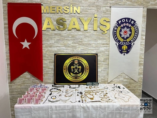 Mersin'de görev yaptığı apartmandaki daireden ziynet eşyası çalan şüpheli tutuklandı